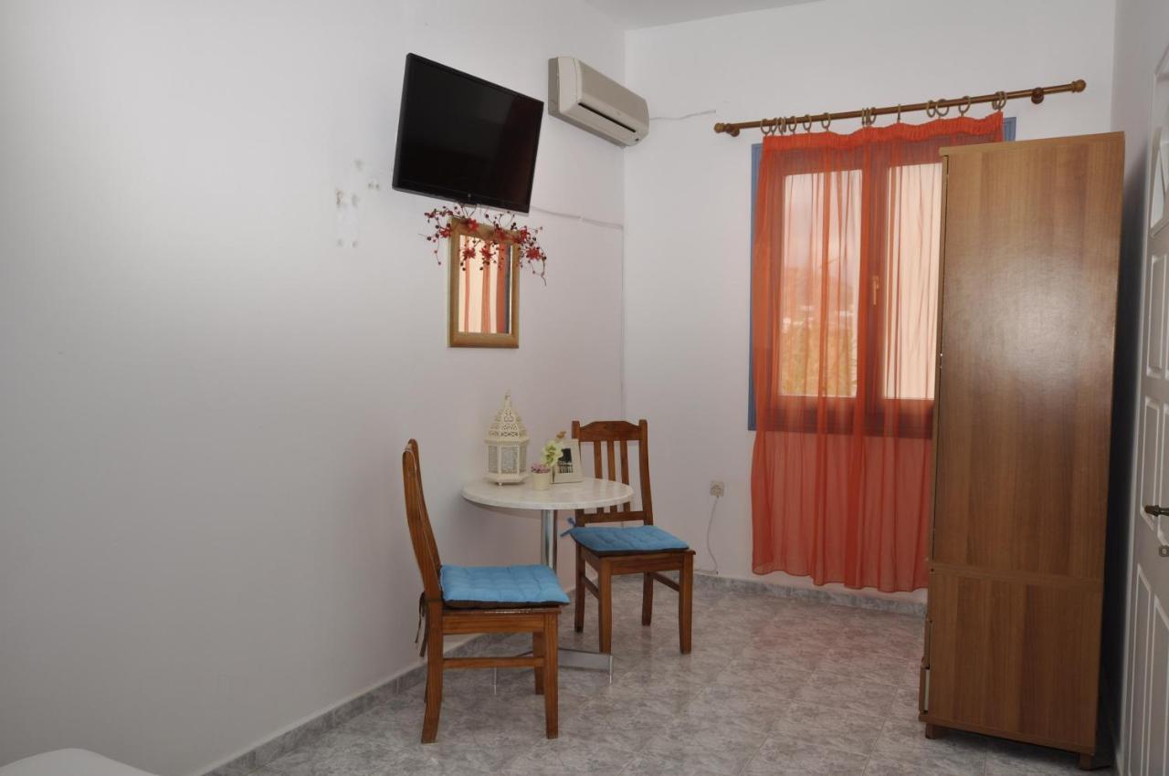 Manos Apartments Megas Gialos - Nites Номер фото