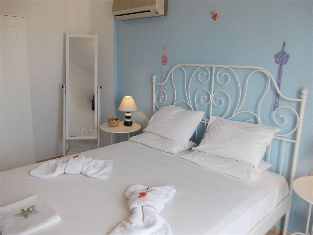 Manos Apartments Megas Gialos - Nites Екстер'єр фото