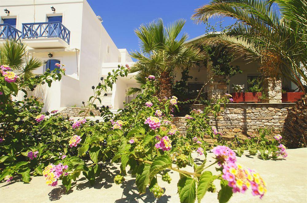 Manos Apartments Megas Gialos - Nites Екстер'єр фото