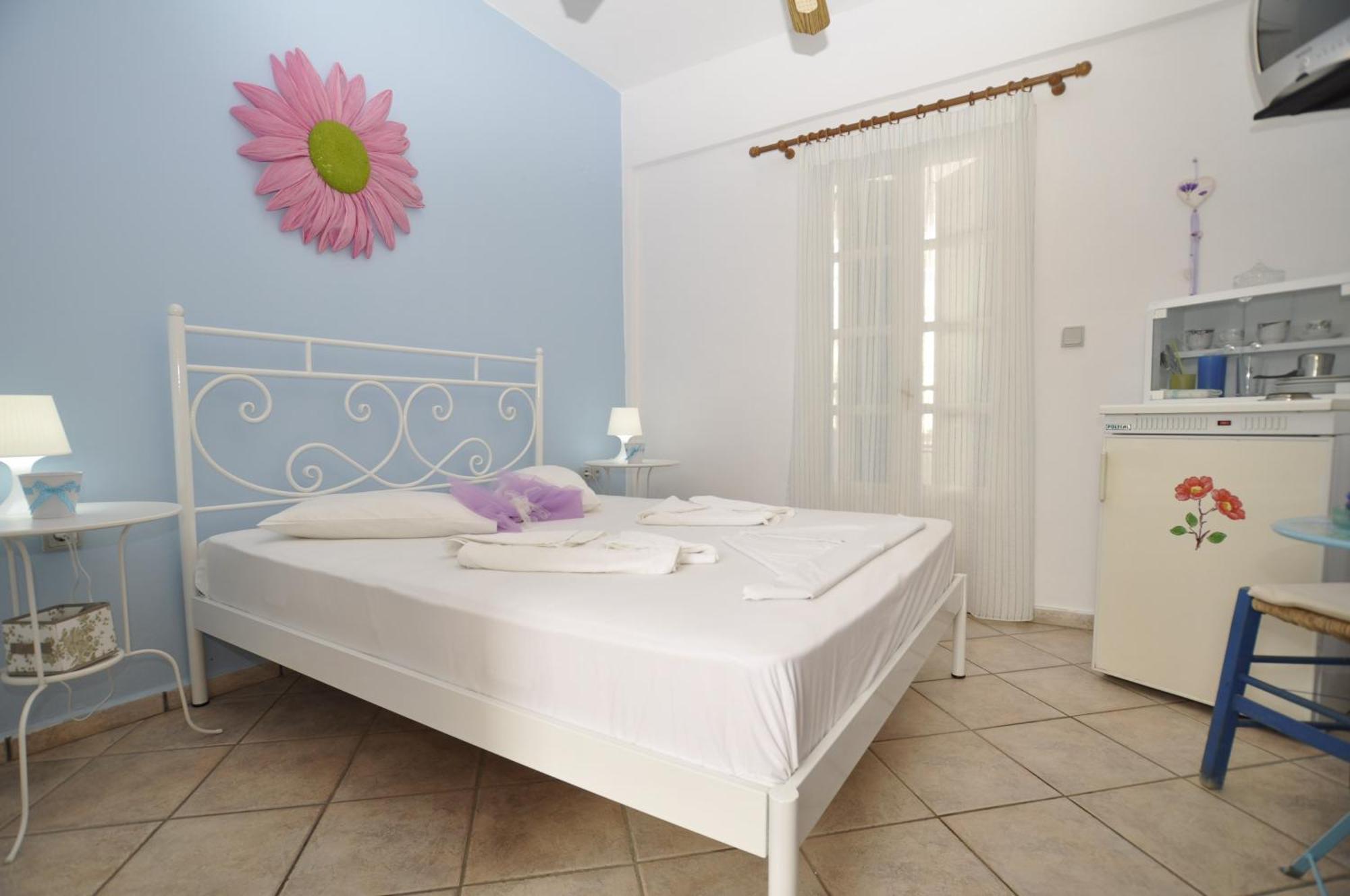 Manos Apartments Megas Gialos - Nites Номер фото