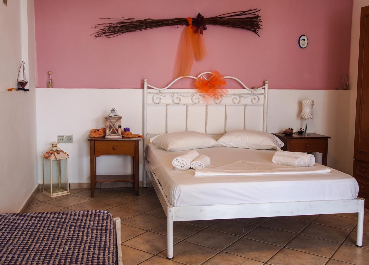 Manos Apartments Megas Gialos - Nites Екстер'єр фото